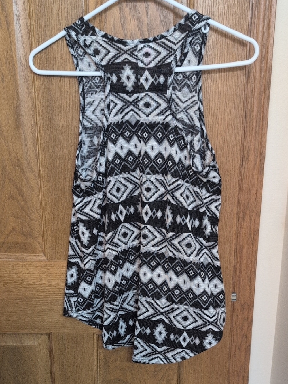 No Boundaries Black & White Aztec Pattern Racerback Tank - Picture 3 of 3
